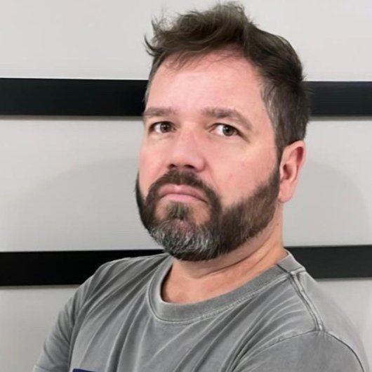 Dr. Edson Pires