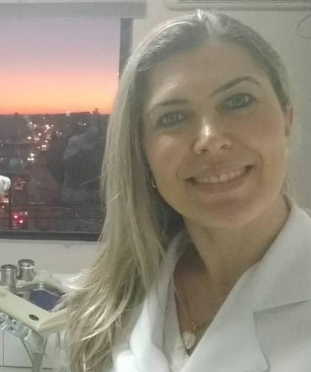 Dra. Andréa Longoni Fredrich
