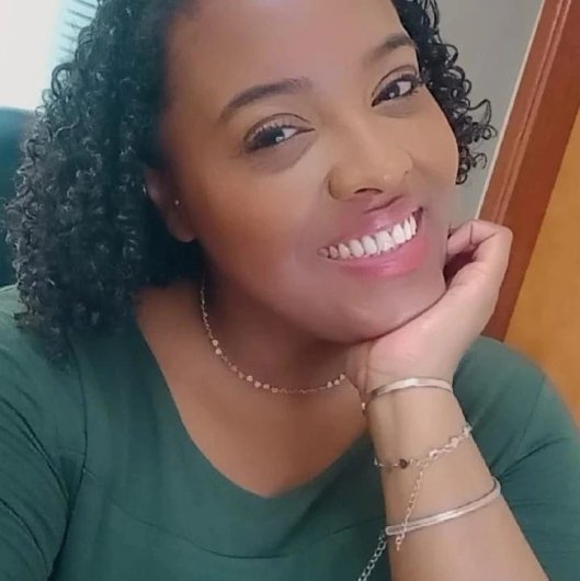 Dra. Monize Sousa