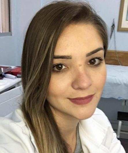 Dra. Bruna Weinhold de Freitas