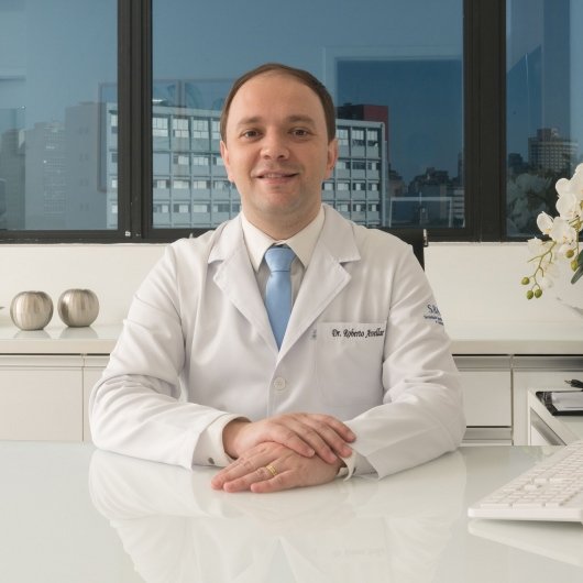 Dr. Roberto Lucas de Sena Avellar