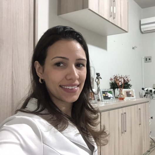 Dra. Bruna Daiana Guelfi Regiani