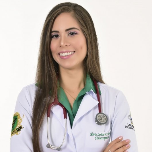 Dra. Maria Larissa Azevedo Tavares