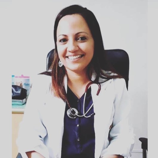 Dra. Renata Vieira Garcia de Araújo