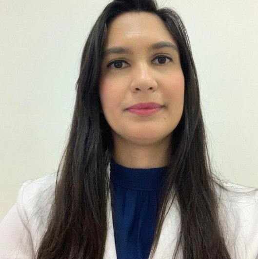 Dra. Andrea Junqueira