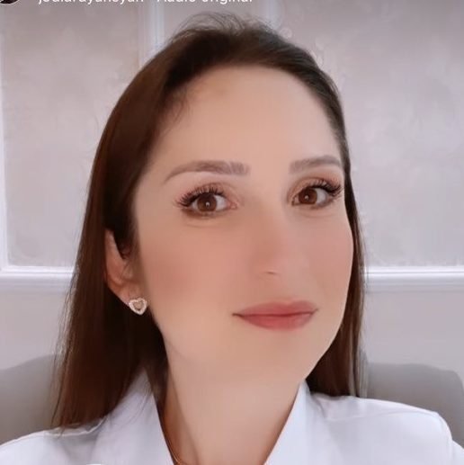 Dra. Débora Garzin