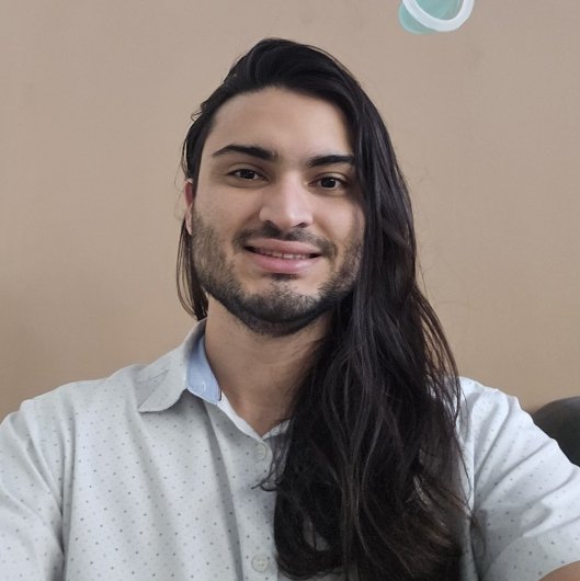 Dr. Kaique Queiroz