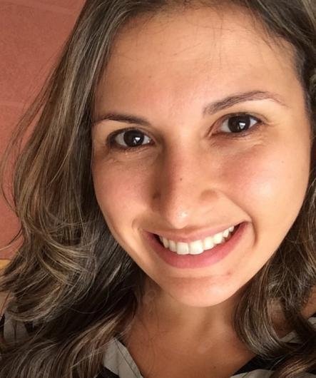 Lívia Lacerda Vieira Santos