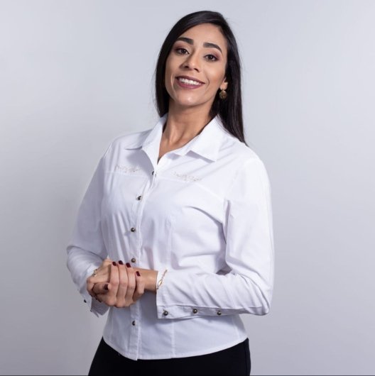 Dra. Renata Freire
