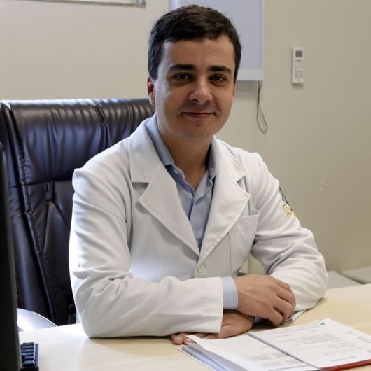 Dr. Breno Dayrell