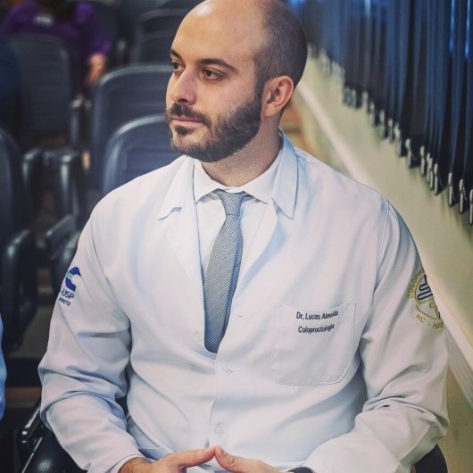 Dr. Lucas Almeida