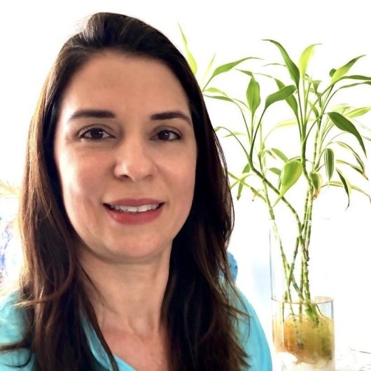 Dra. Licínia Lopes