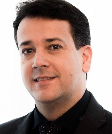 Dr. Rodrigo Estêvão Teixeira