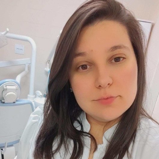Dra. Anna Carolina Dutra Cunha