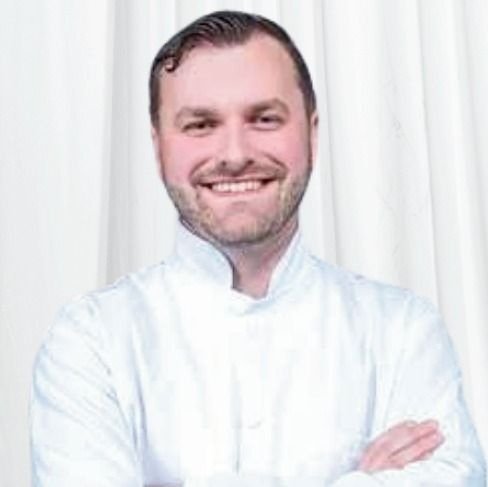 Dr. Gabriel Delonga