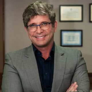 Dr. Max Rogerio Freitas Ramos