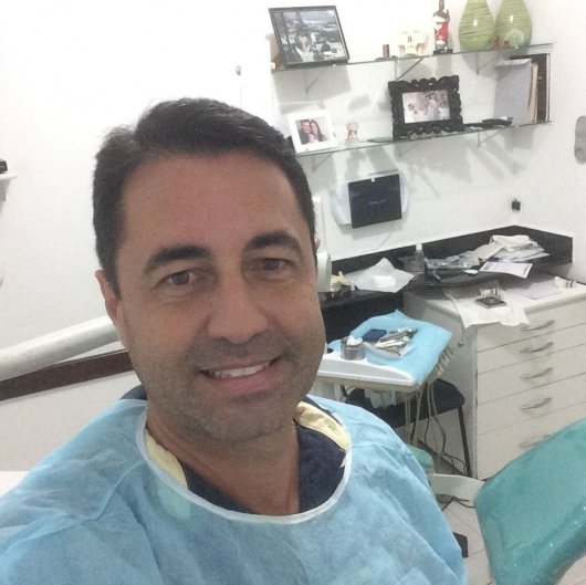 Dr. Afrânio G Siqueira Jr