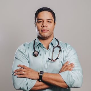 Dr. Jhosefer Brito