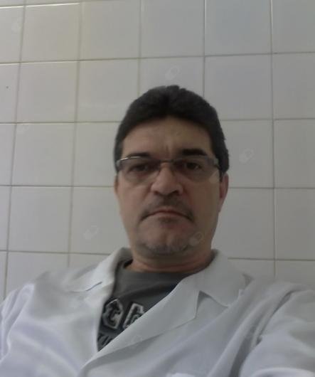 Dr. Carlos Eduardo Rosa Barreiro