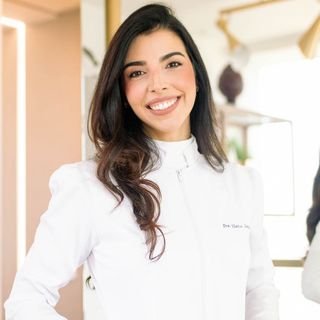 Dra. Thaisa Sampaio