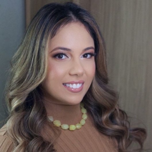Dra. Fernanda Alves