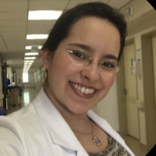 Dra. Thais Ferreira Gabriel
