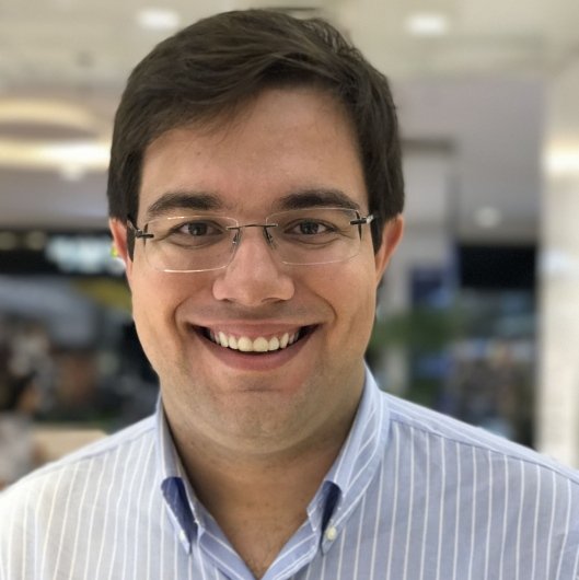 Dr. Henrique Valente