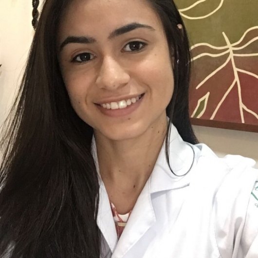 Dra. Julyanne Barbosa