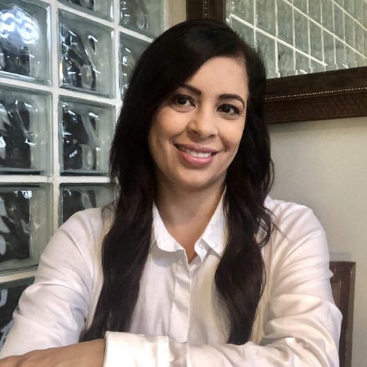 Dra. Ana Paola Leão