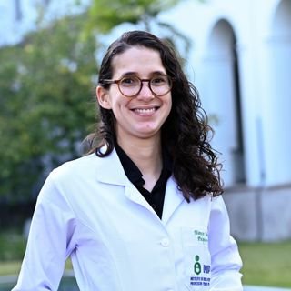 Dr. BIANCA ALVES