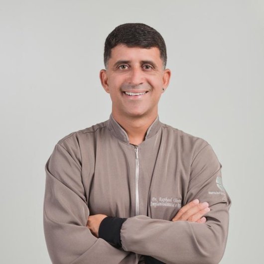 Dr. Raphael Oliveira