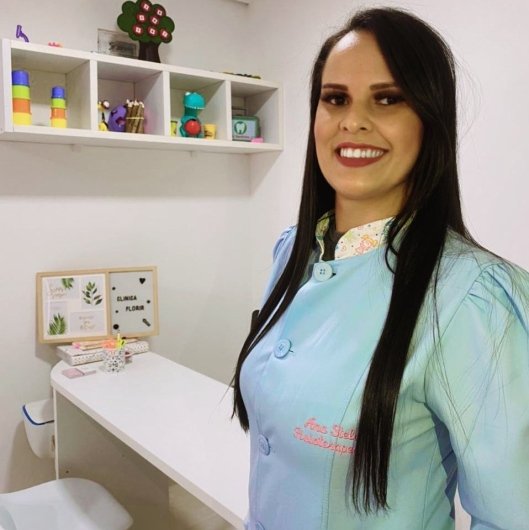 Dra. Ana Stela Salvino de Brito
