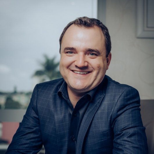 Dr. Luciano Camargo Chaves