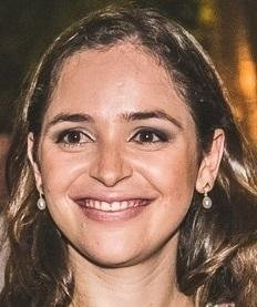 Dra. Francine Teixeira