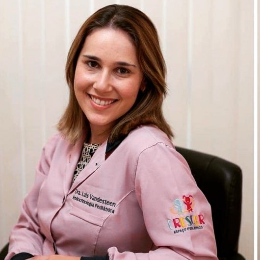 Dra. Lais Vandesteen