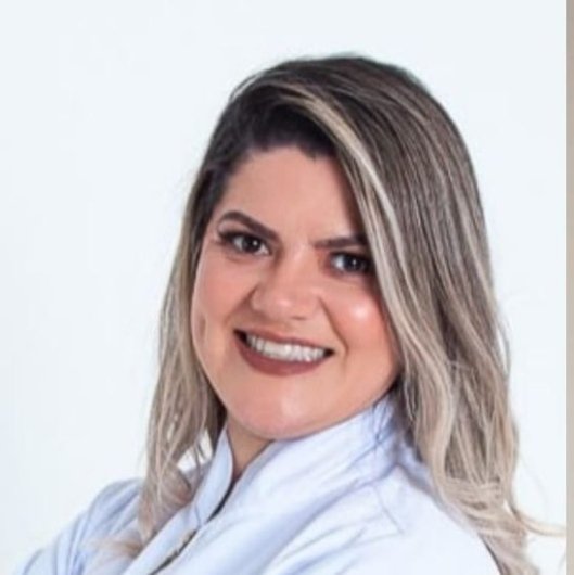 Dra. Amanda Moraes