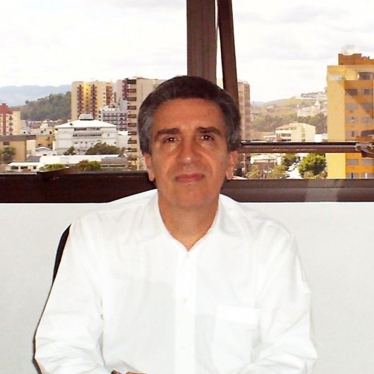 Dr. Duilio Lubisco Viana