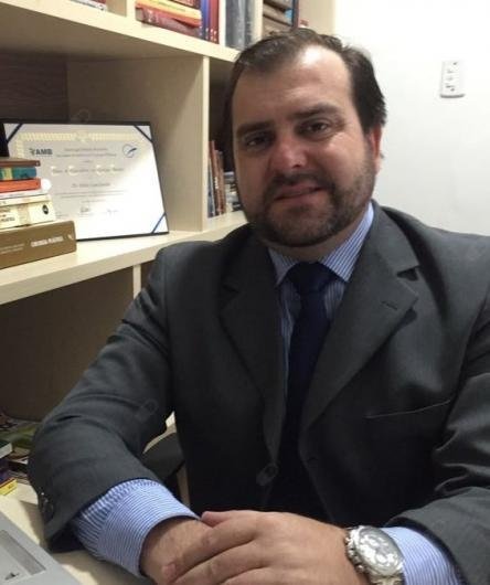 Dr. Helio Leao Junior