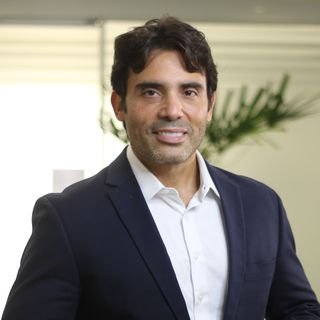 Dr. Leandro Almeida Madeira Campos