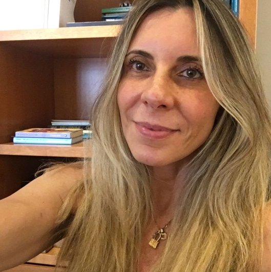 Daniela Maria Castello Branco Boecker