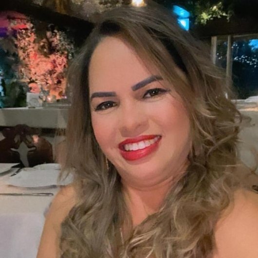 Dra. Cristiane Dactes