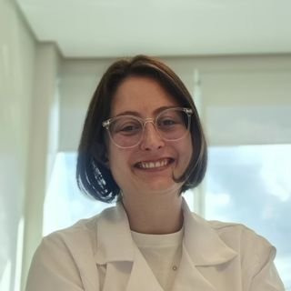 Dra. Letícia Fioravante da Silveira