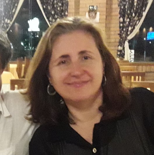 Dra. Roberta Aparecida Nirschl