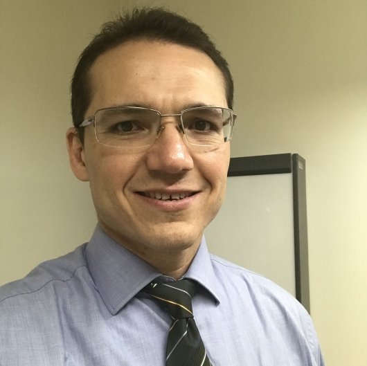 Dr. Leandro Picheth Eloy Pereira