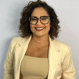 Adriana Menezes
