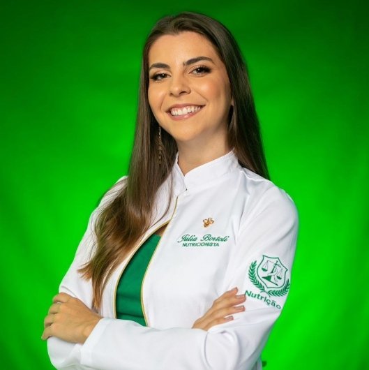 Dra. Júlia Bortoli