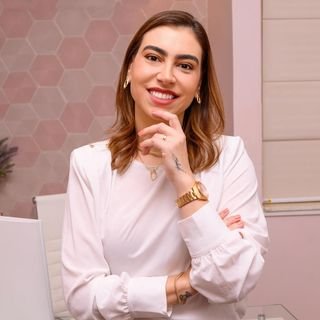 Dra. Priscila Alves Pereira