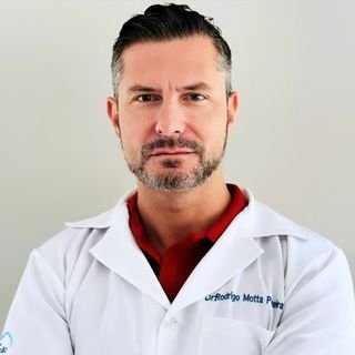 Dr. Rodrigo Motta Pereira