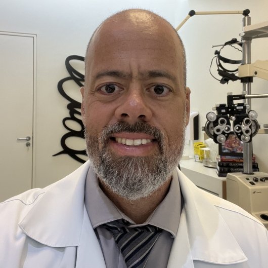 Dr. Claudio Picosse