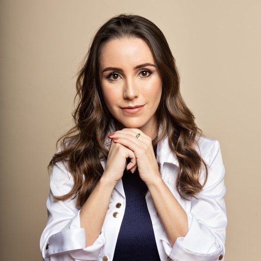 Dra. Carolina de Sousa Penha
